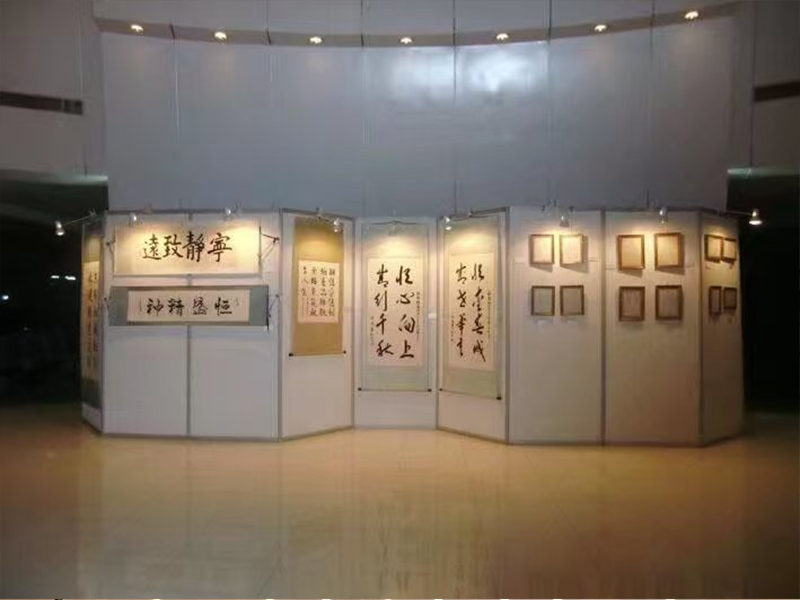 书画展板租赁服务的流程是什么
